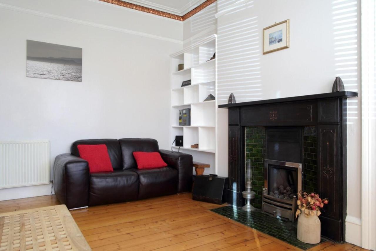 אדינבורו Central And Spacious 2 Bedroom Flat With Garden מראה חיצוני תמונה