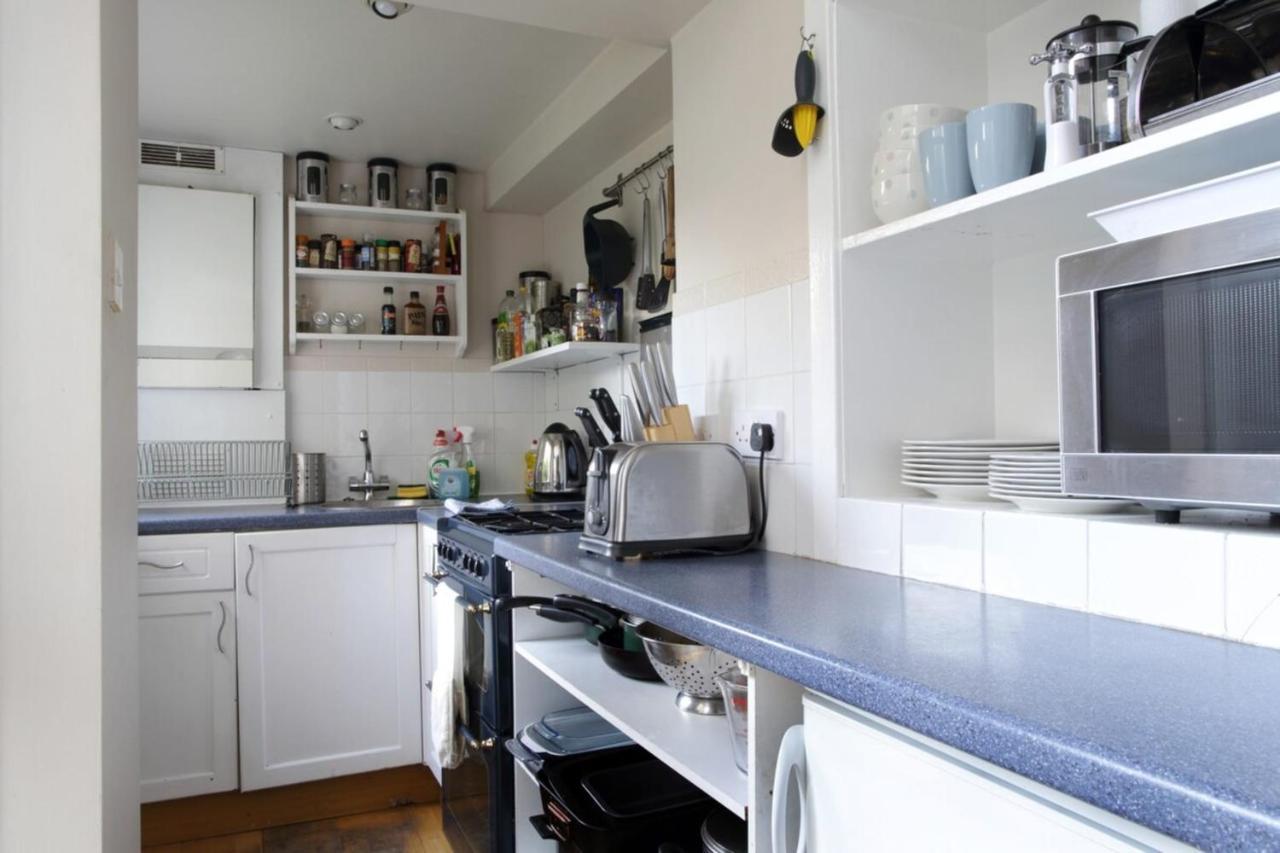 אדינבורו Central And Spacious 2 Bedroom Flat With Garden מראה חיצוני תמונה