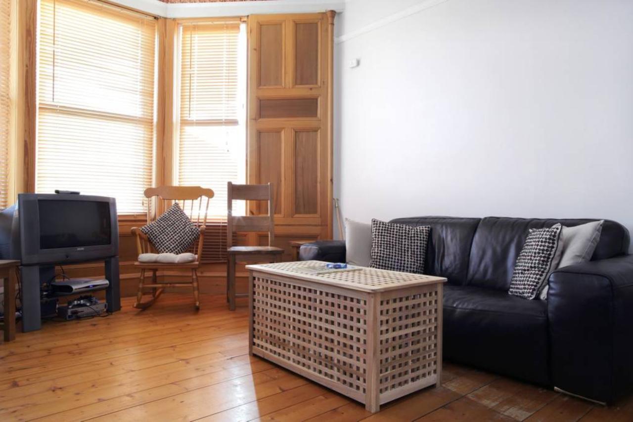 אדינבורו Central And Spacious 2 Bedroom Flat With Garden מראה חיצוני תמונה